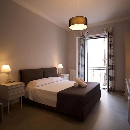 Donna Franca Rooms And Suite Palermo Exterior foto
